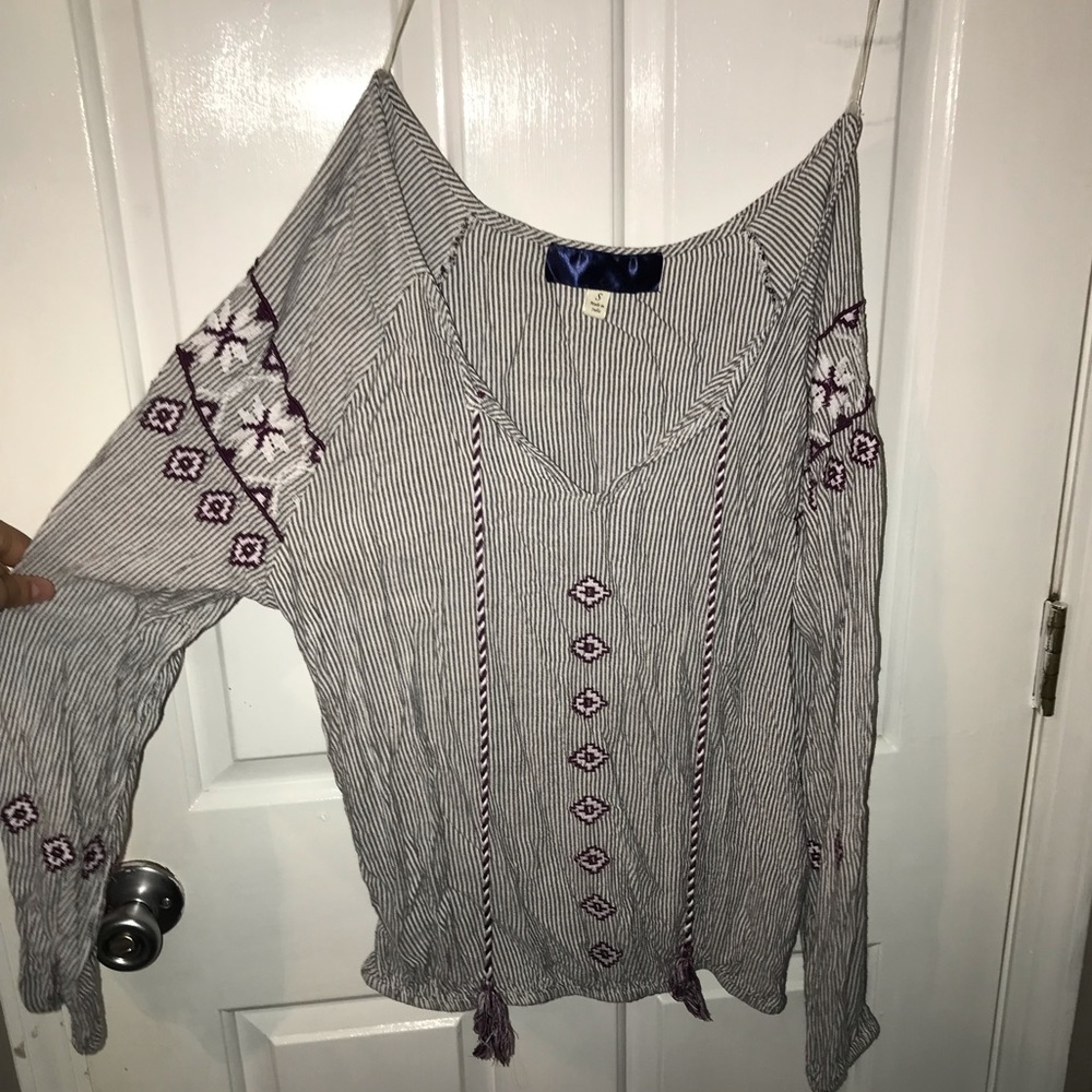 Pin stripe blouse with cute detailing